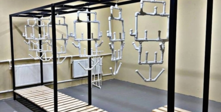A dryer for hockey equipment is available.